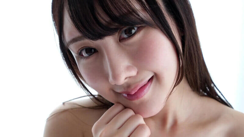 【鳥海かう】乳首が透けてる？美巨尻コスプレイヤーの泡ブラ姿がエロい